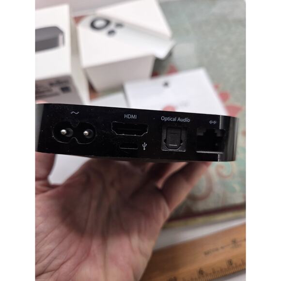 Apple Tv 1080P Wifi HDMI MD199LL/A NEW IN SEALED BOX - Picture 6 of 7